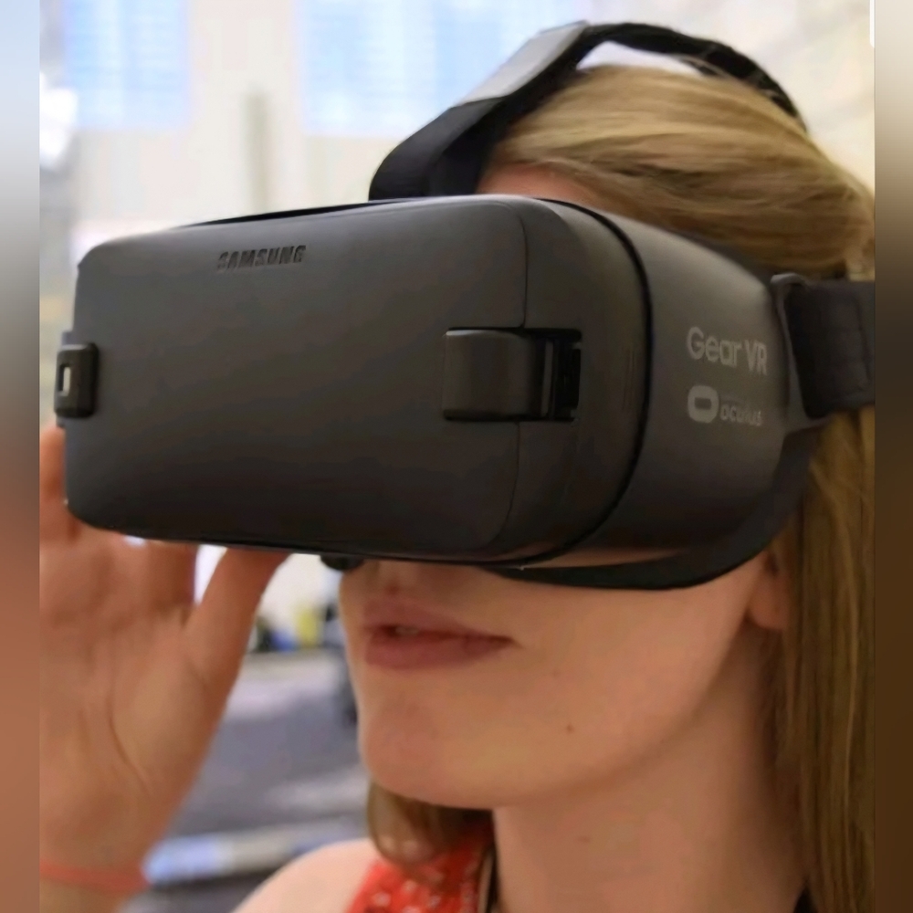 Samsung Gear VR Headset